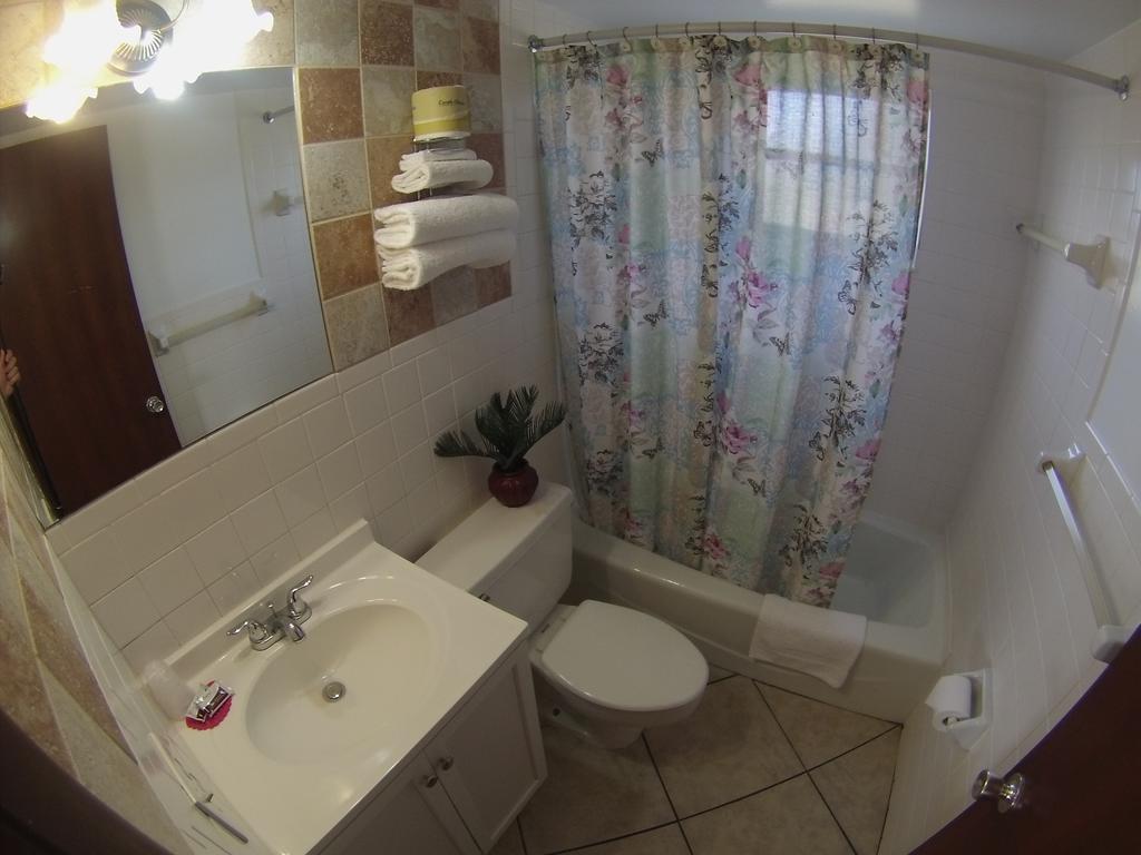 Lago Motor Inn Lake Worth Beach Eksteriør billede